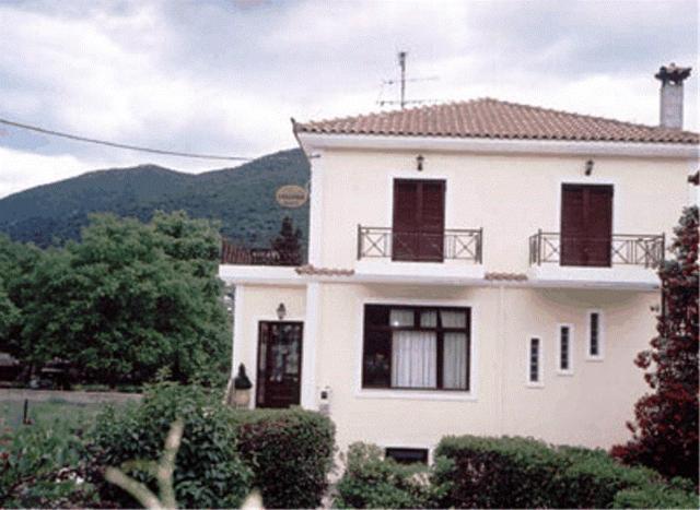 Aroanios Hotel Klitoria Exterior photo