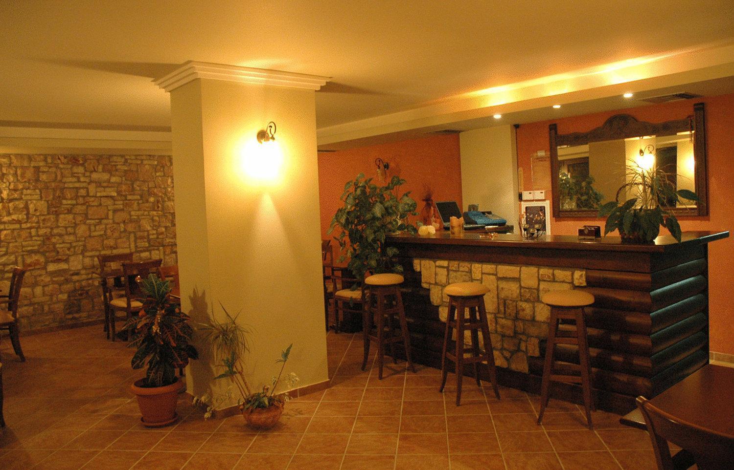 Aroanios Hotel Klitoria Exterior photo